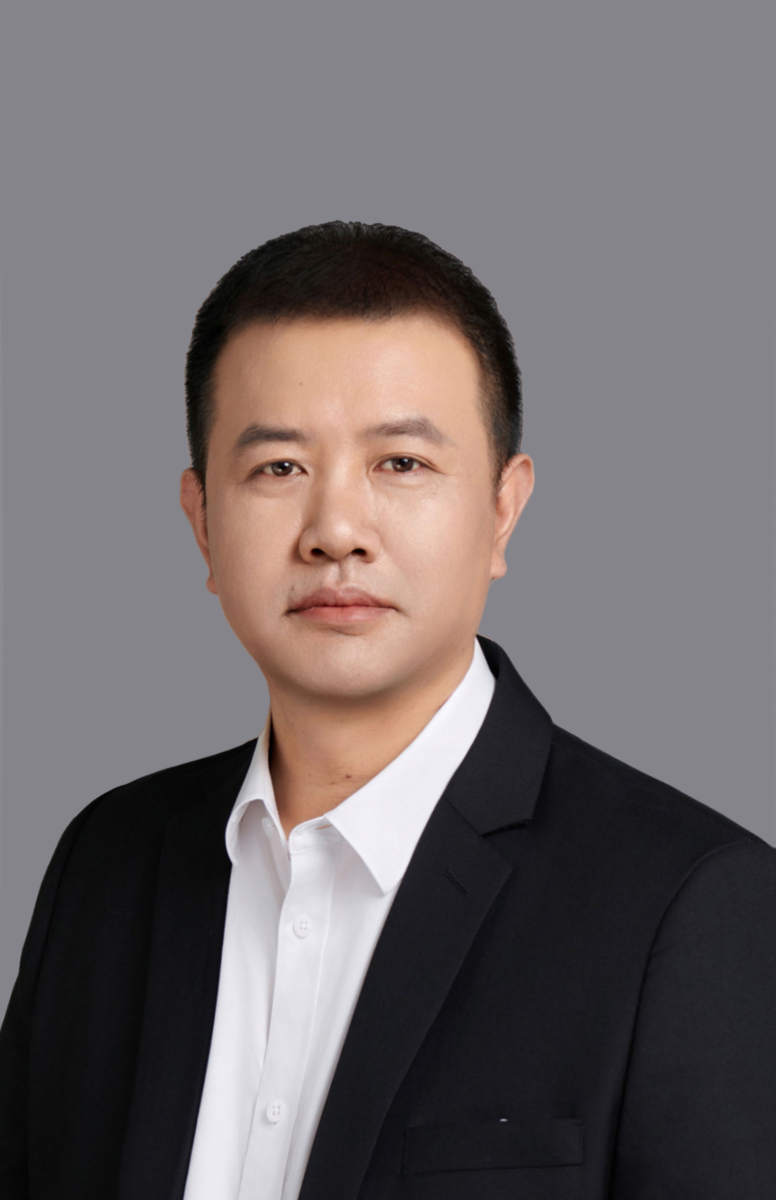 隆毅